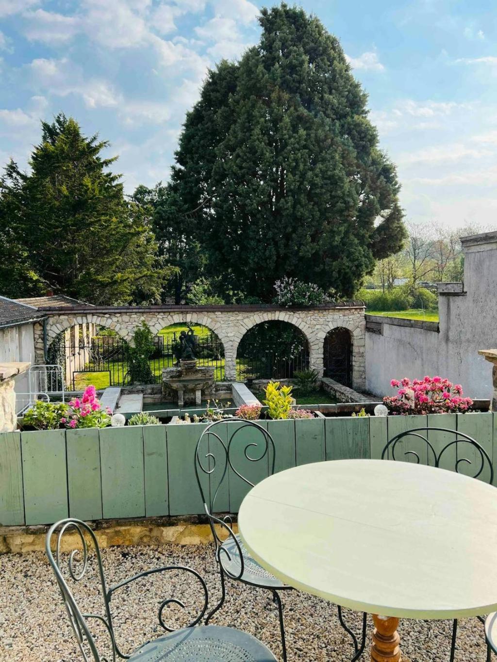 Magnifique Maison Dartiste La Maison Aerts แร็งส์ ภายนอก รูปภาพ