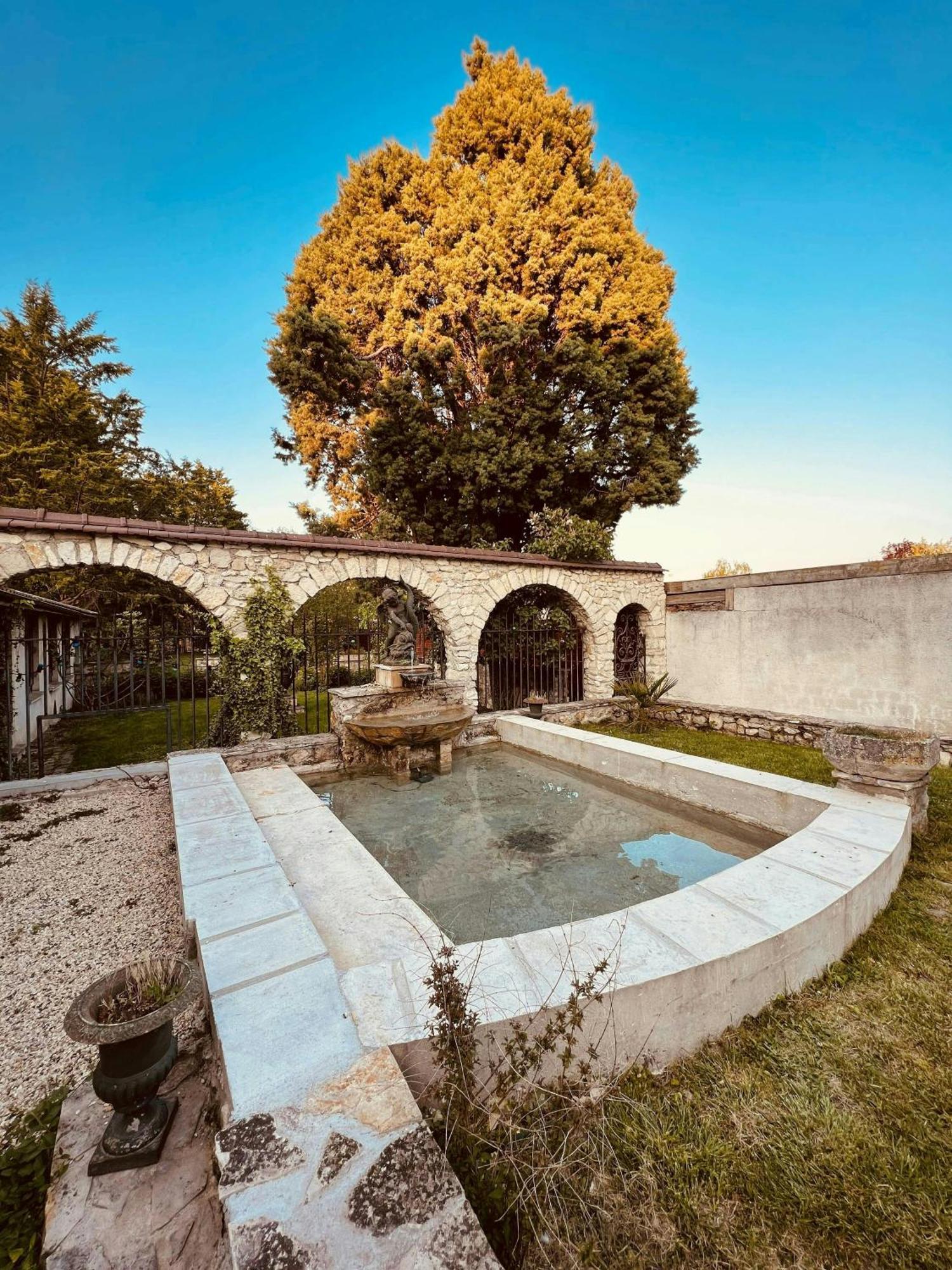 Magnifique Maison Dartiste La Maison Aerts แร็งส์ ภายนอก รูปภาพ